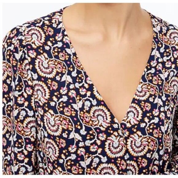 NWT J. Crew V Neck Button Front Shirt - Navy Size XL - Picture 5 of 10